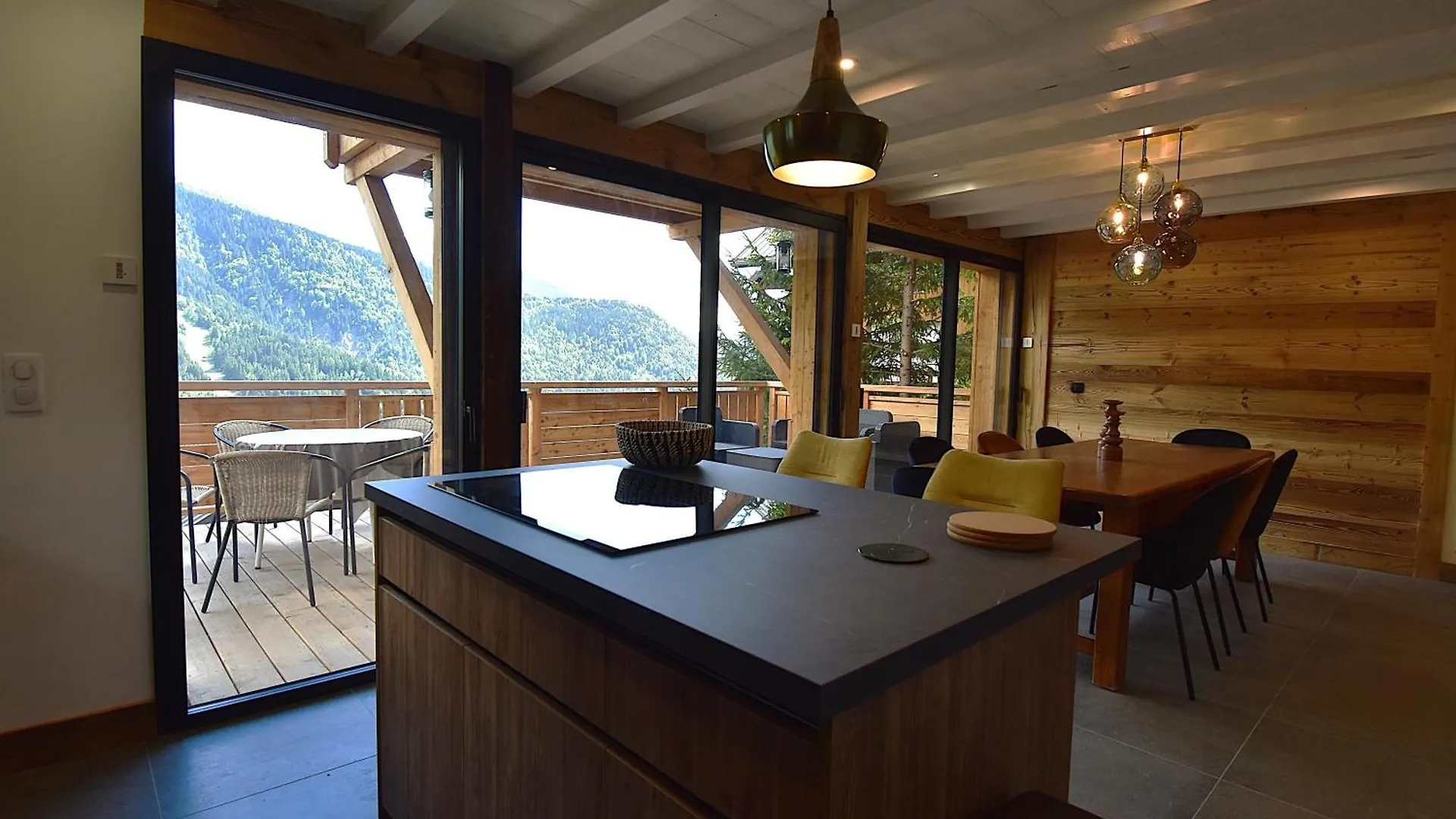 Vaujanylocations - Chalet Sagha