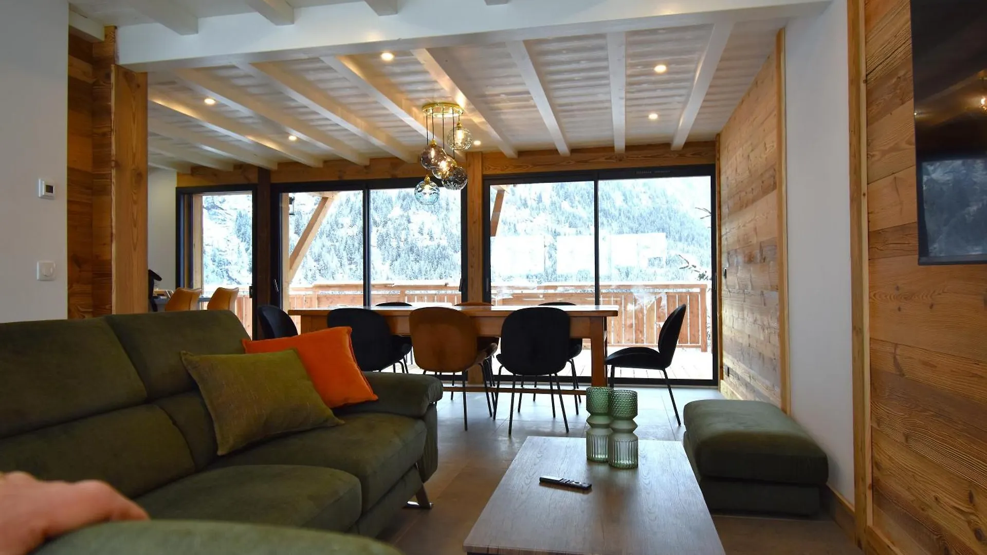 Vaujanylocations - Chalet Sagha